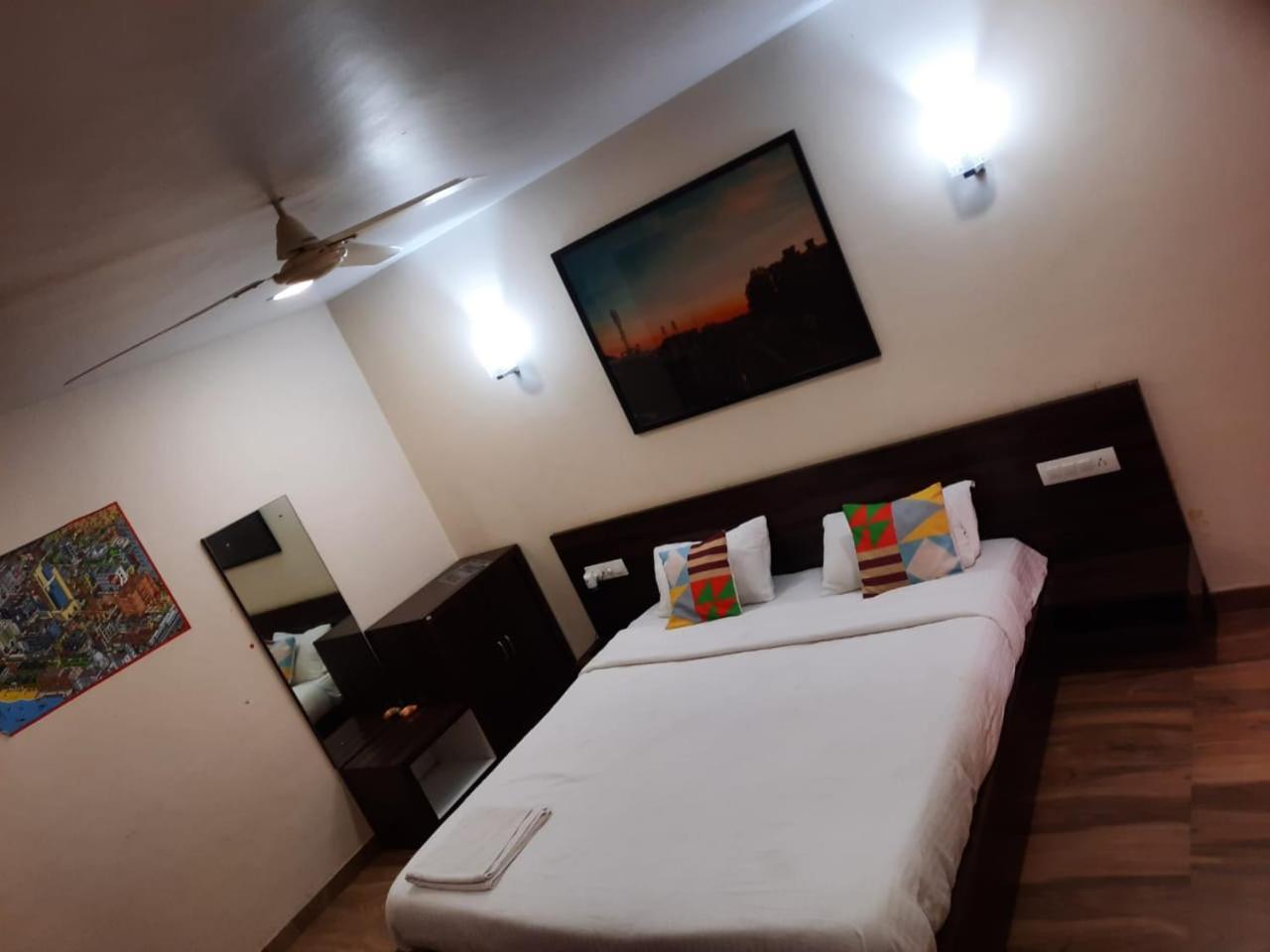 Karla Retreat Resort Lonavala Eksteriør billede